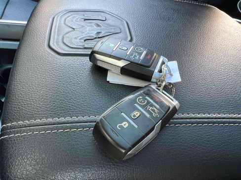 Used 2020 RAM 1500 Laramie AWD/4WD image 55