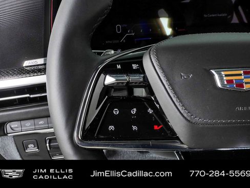 Certified 2025 Cadillac Escalade ESV V w/ LPO, ONYX Package AWD/4WD image 10