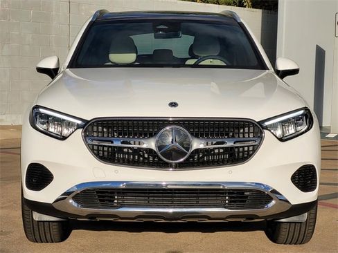 New 2026 Mercedes-Benz GLC 300 image 2