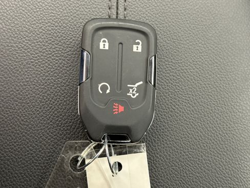 Used 2024 GMC Terrain SLT w/ Infotainment Package II AWD/4WD image 26