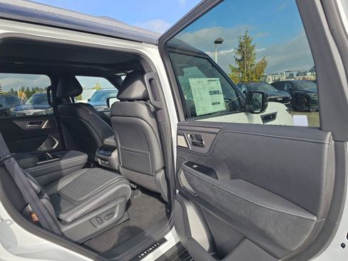 New 2026 INFINITI QX80 Autograph w/ Autograph Exterior Package image 14