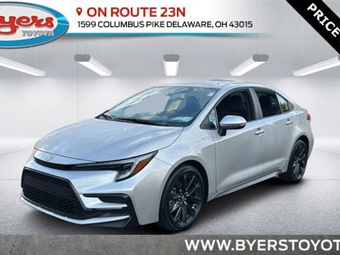 Used 2024 Toyota Corolla SE image 1
