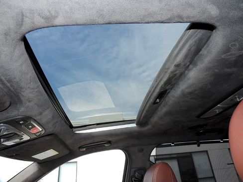 Used 2023 Kia Telluride SX Prestige AWD/4WD image 9