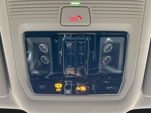 Used 2024 Volkswagen Atlas Peak Edition SEL image 28