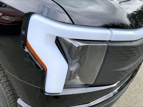 New 2025 Ford F150 Lightning XLT AWD/4WD image 13