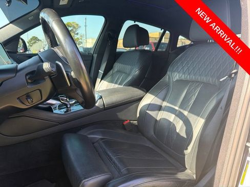 Used 2022 BMW X6 M50i w/ Premium Package AWD/4WD image 8