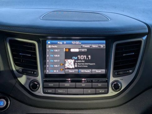 Used 2018 Hyundai Tucson Limited w/ Ultimate Package 02 FWD image 19