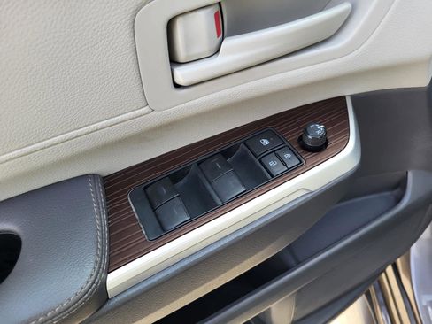 Used 2022 Toyota Sienna LE image 14