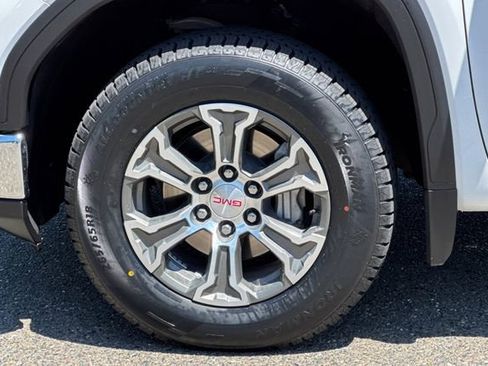 Used 2025 GMC Sierra 1500 SLT AWD/4WD image 46