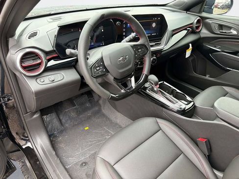 New 2026 Chevrolet Trax RS w/ Driver Confidence Package image 21