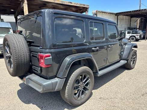 Used 2023 Jeep Wrangler Unlimited Sahara w/ Cold Weather Group AWD/4WD image 5