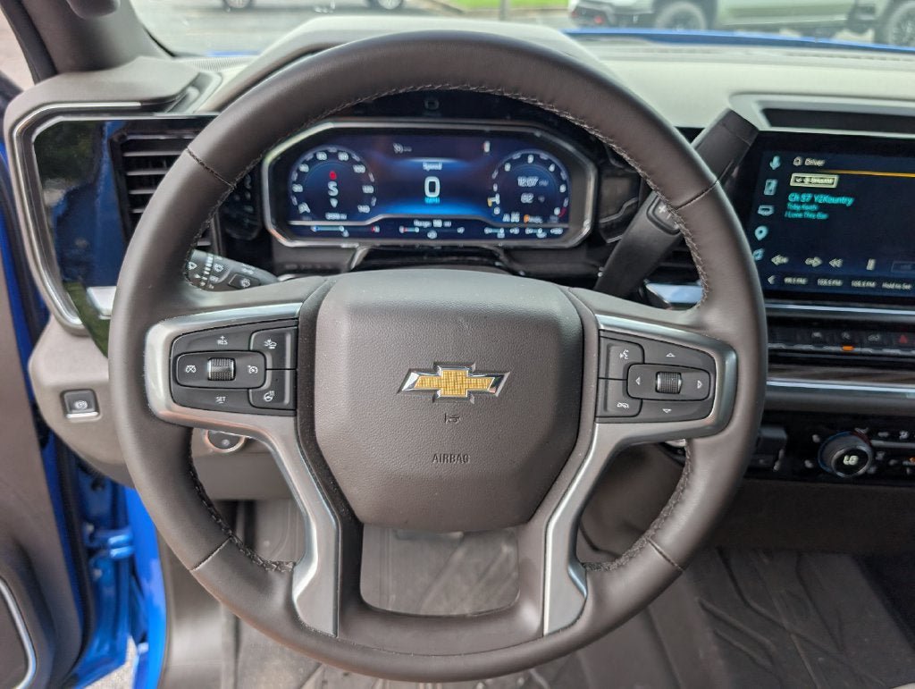 Used 2025 Chevrolet Silverado 1500 LT w/ Protection Package AWD/4WD image 26