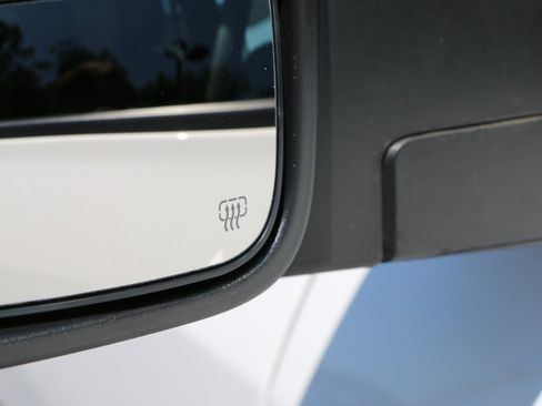 Used 2025 RAM 2500 Big Horn AWD/4WD image 15