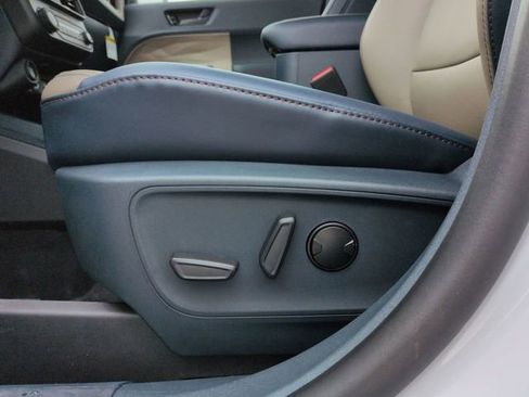 New 2026 Ford Maverick Lariat AWD/4WD image 23