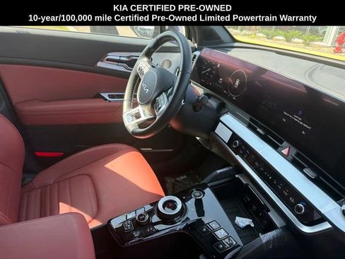 Certified 2025 Kia Sportage SX Prestige AWD/4WD image 16