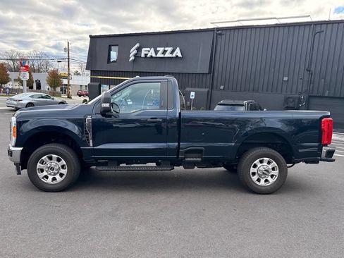 Used 2023 Ford F350 XLT w/ FX4 Off-Road Package AWD/4WD image 9