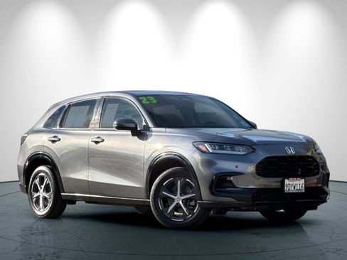 Used 2023 Honda HR-V EX-L image 2