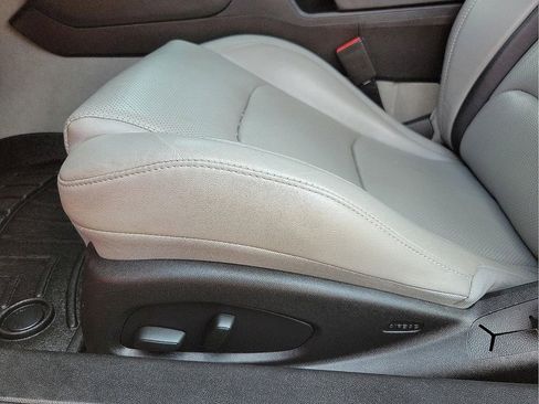 Used 2017 Chevrolet Camaro LT w/ RS Package image 12