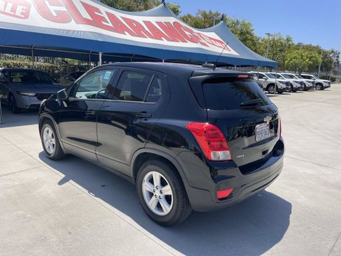 Used 2019 Chevrolet Trax LS w/ Tint and Cruise Package FWD image 28