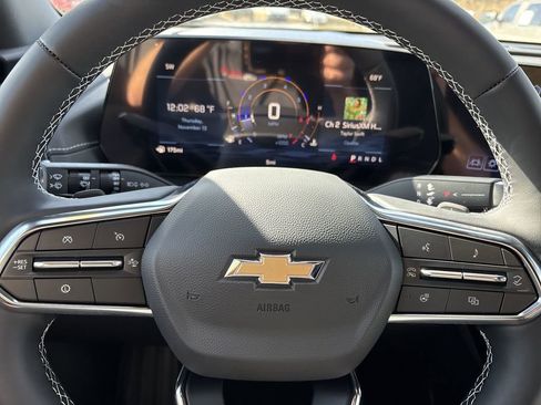 New 2026 Chevrolet Traverse LT image 12