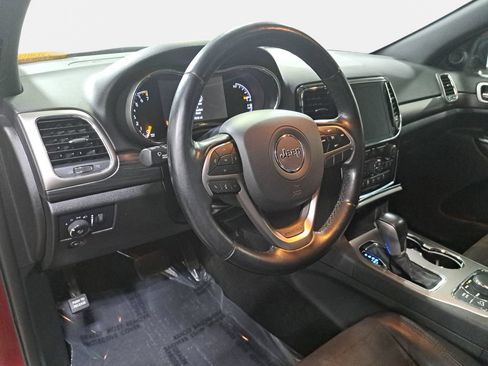 Used 2022 Jeep Grand Cherokee Laredo X AWD/4WD image 17