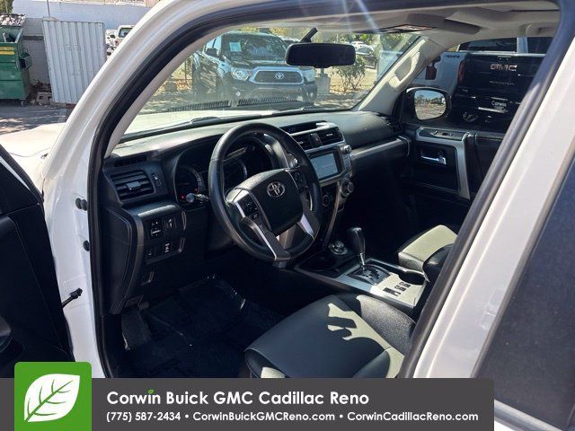 Used 2017 Toyota 4Runner SR5 Premium AWD/4WD image 10