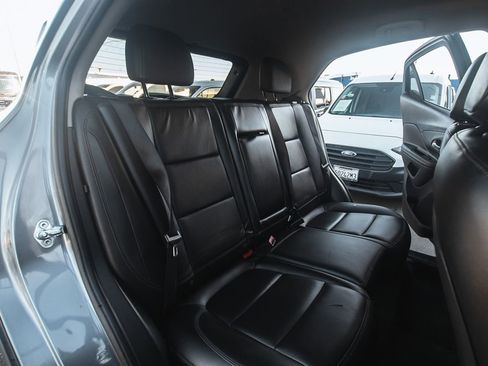 Used 2020 Buick Encore Essence image 27