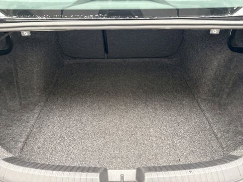 Used 2025 Volkswagen Jetta Sport image 18