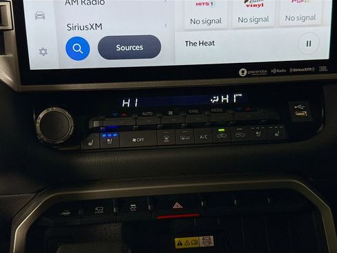 Used 2024 Toyota Tundra Limited image 18