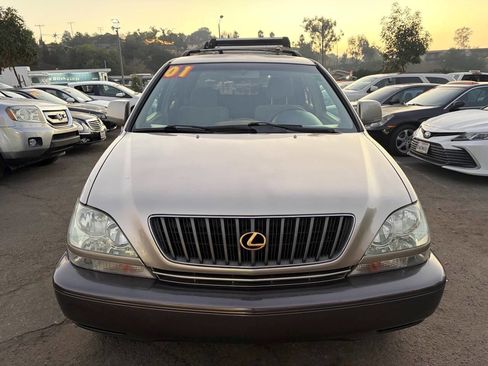 Used 2001 Lexus RX 300 Base 2WD 4dr SUV image 2