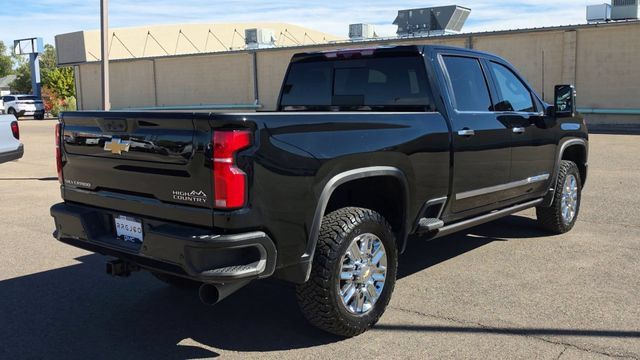 Used 2024 Chevrolet Silverado 3500 High Country w/ Technology Package AWD/4WD image 9