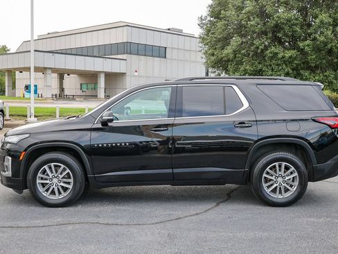 Used 2023 Chevrolet Traverse LT FWD image 25