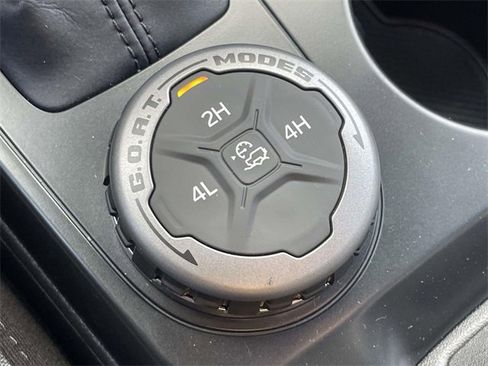 New 2025 Ford Bronco Base image 23