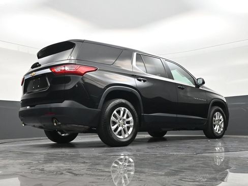 Used 2020 Chevrolet Traverse LS FWD image 25