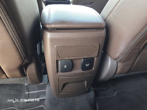 Used 2022 Ford Explorer King Ranch RWD image 18