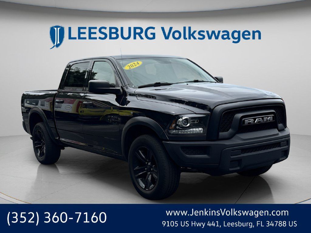 Used 2024 RAM 1500 Warlock AWD/4WD image 1