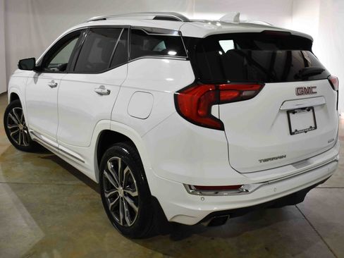 Used 2019 GMC Terrain Denali w/ Advanced Safety Package image 6