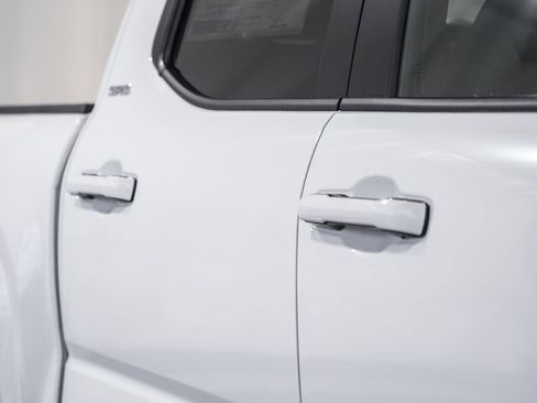 New 2026 Toyota Tacoma SR5 image 15