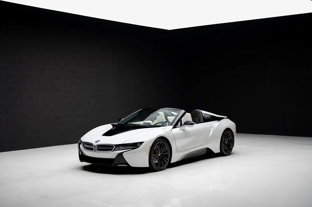 Used 2019 BMW i8 Roadster AWD/4WD image 5