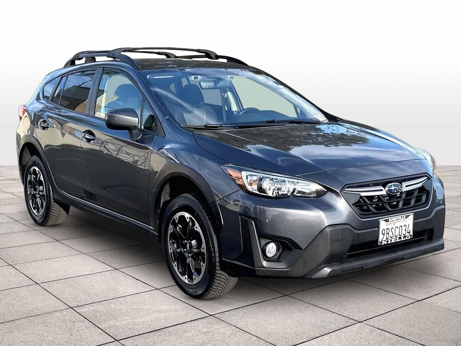 Used 2022 Subaru Crosstrek 2.0i Premium AWD/4WD image 2