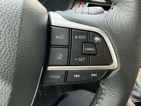 Used 2024 Toyota Sienna XLE w/ XLE Plus Package AWD/4WD image 22