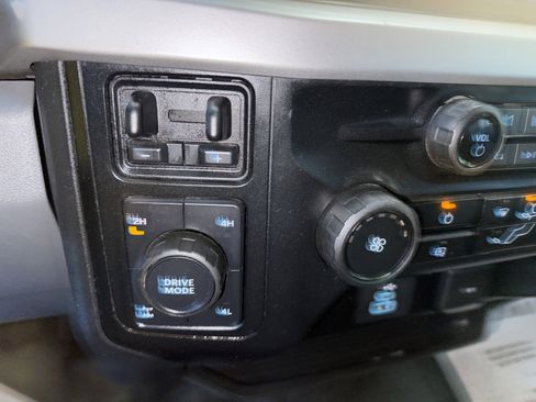 Used 2024 Ford F350 XL image 26