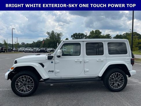 Used 2024 Jeep Wrangler High Altitude AWD/4WD image 12