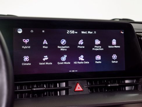 Certified 2025 Kia Sportage SX Prestige image 16