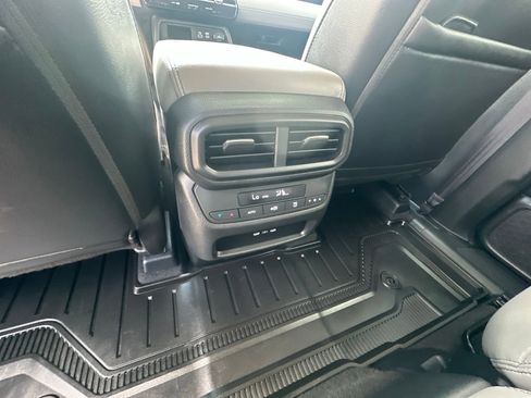 Used 2024 Honda Pilot EX-L image 17