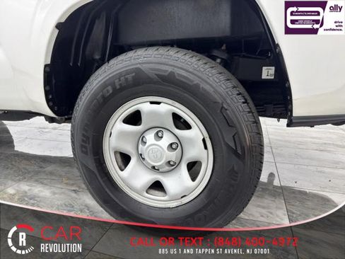 Used 2021 Toyota Tacoma SR RWD image 12