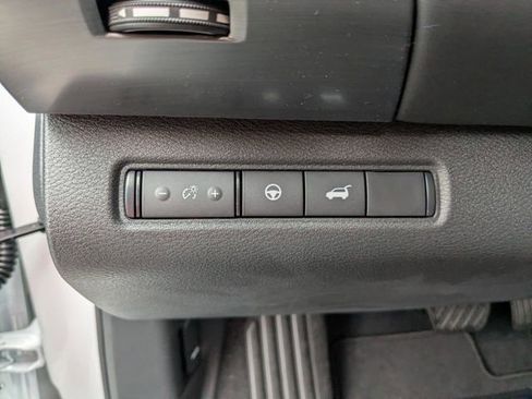 New 2026 Nissan Pathfinder SL AWD/4WD image 12