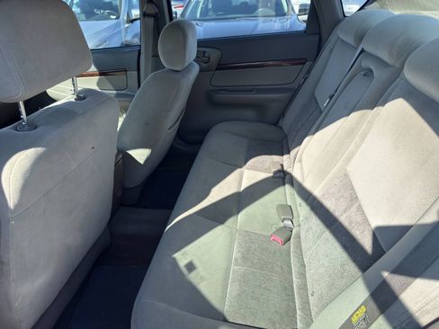 Used 2005 Chevrolet Impala LS w/ Sun And Sound Package FWD image 9