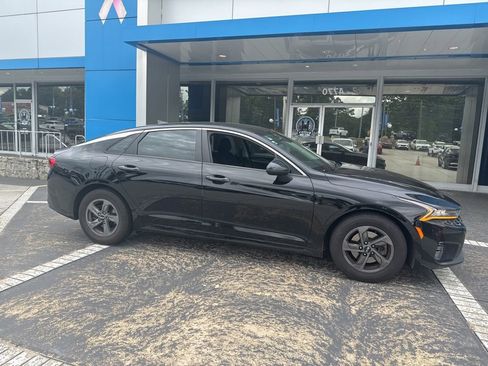 Used 2021 Kia K5 LX FWD image 2