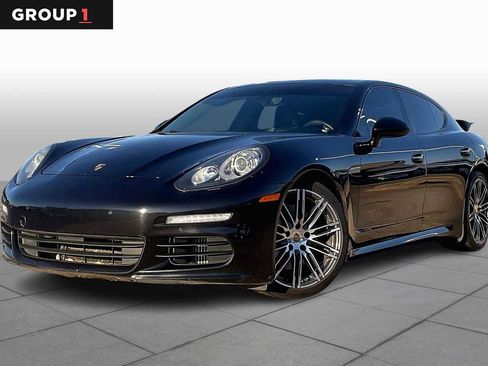 Used 2016 Porsche Panamera S image 1